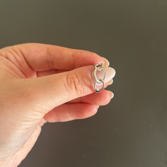 14K Solid White Gold Thin Chain Ring - Picture 8 of 8